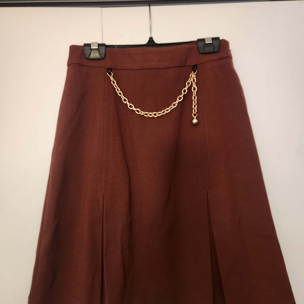 Brown Mini Skirt with Gold Chain Accent